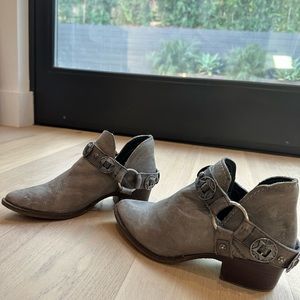 Steve Madden Western Buckle Bootie - 6.5